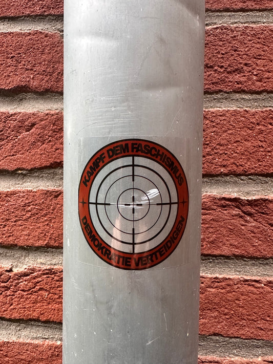 Sticker „Demokratie Verteidigen“ Transparent