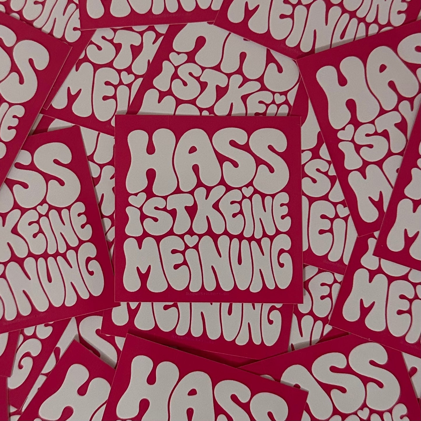 Sticker „Hass ist keine Meinung“